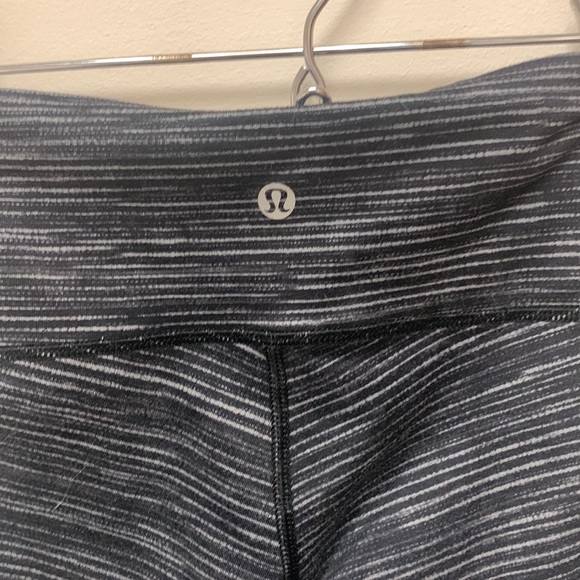 Lululemon striped leggings - Picture 7 of 9